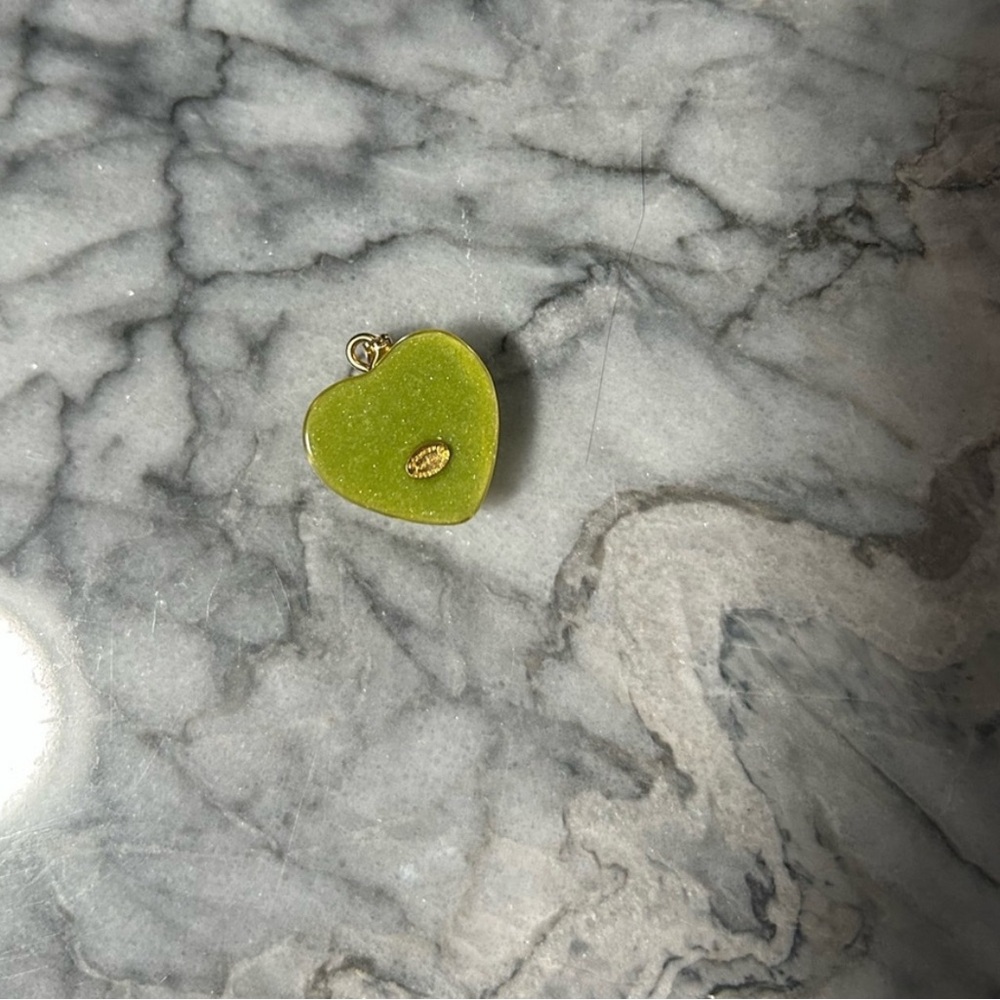CHANEL CC Green and Gold Resin Charm - Picture 3 of 4